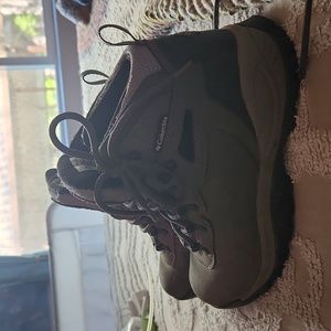 Womens hiking boots